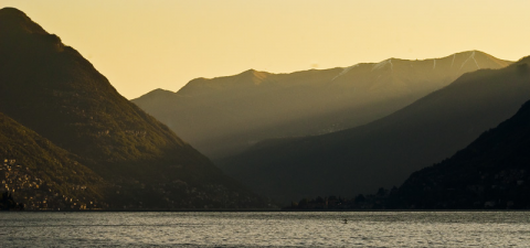 Luci al lago Como